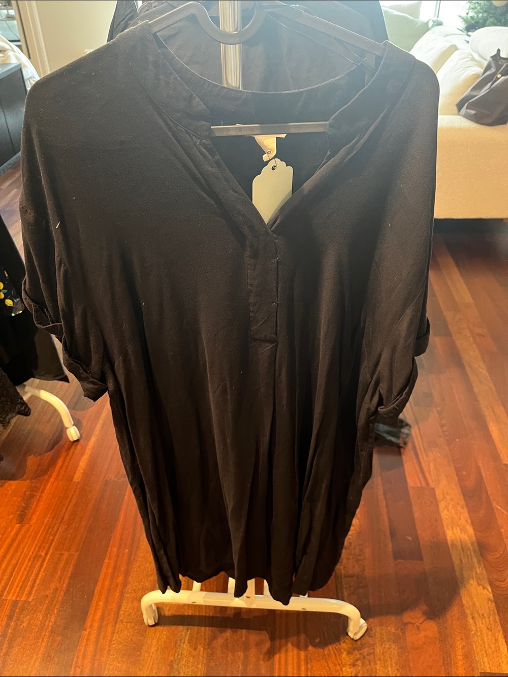Black V-Neck Short Sleeve Dress